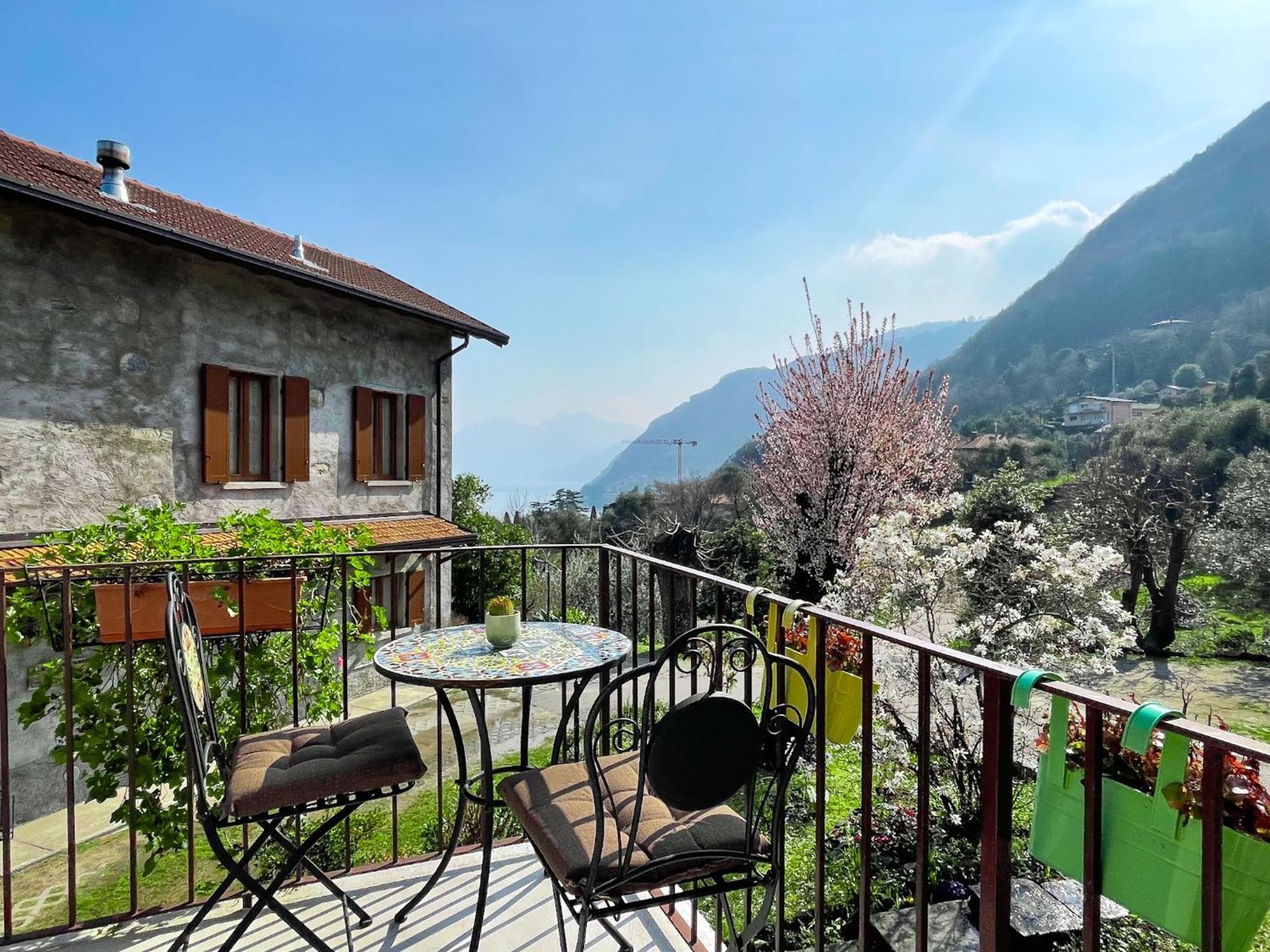 Breva Loft Tra Gli Ulivi Ed Il Lago Белладжо Экстерьер фото